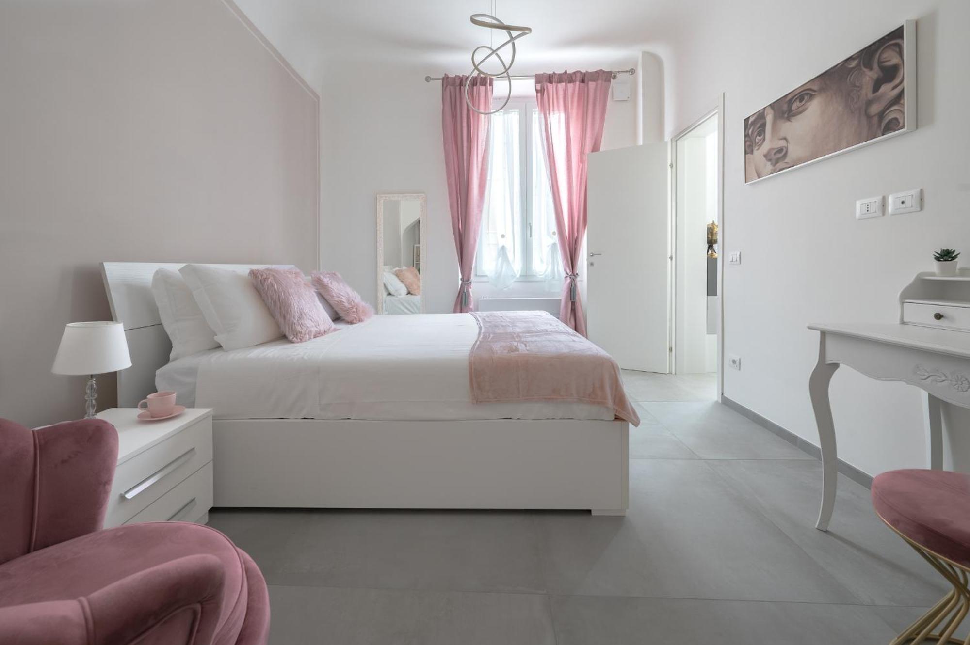 Via Ponte Alle Mosse, 19 - Florence Charming Apartments - A Chic, Newly Renovated Apartment Near Tram Leopolda, A Few Min From Downtown 외부 사진
